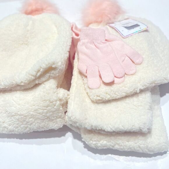 (6 set) Little Girls Sherpa 3 Piece Set  2 hats, 2 scarves and 2 pair of… - Picture 8 of 8
